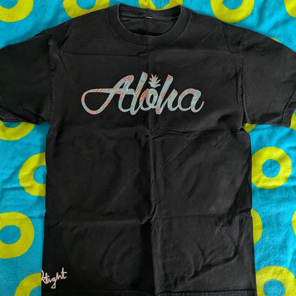 Aloha Black Graphic T-Shirt‎